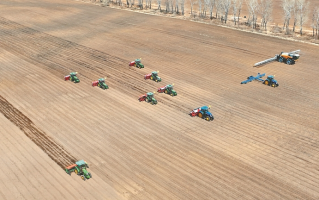 北京古驿科技 襄州：古驿农机节解锁春耕科技密码