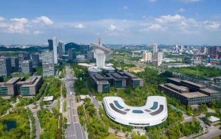 武汉科技之光创业集团 支点之“光”武汉光电子产业领跑全球